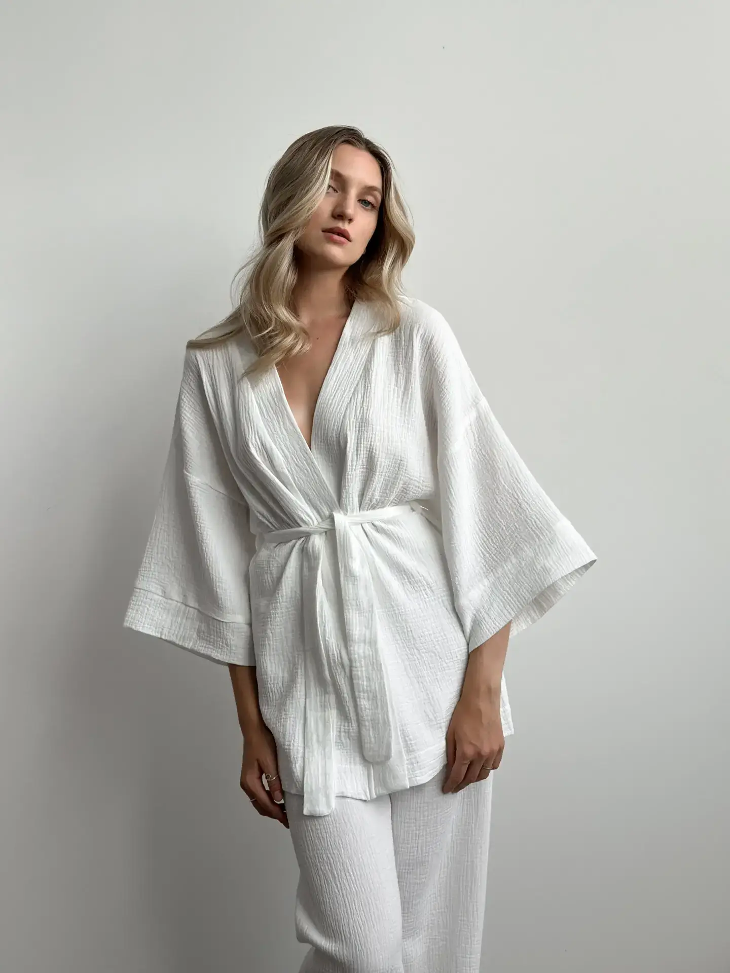 Komplet szlafrok krótki kimono i spodnie, z muślinu dwuwarstwowego, biały