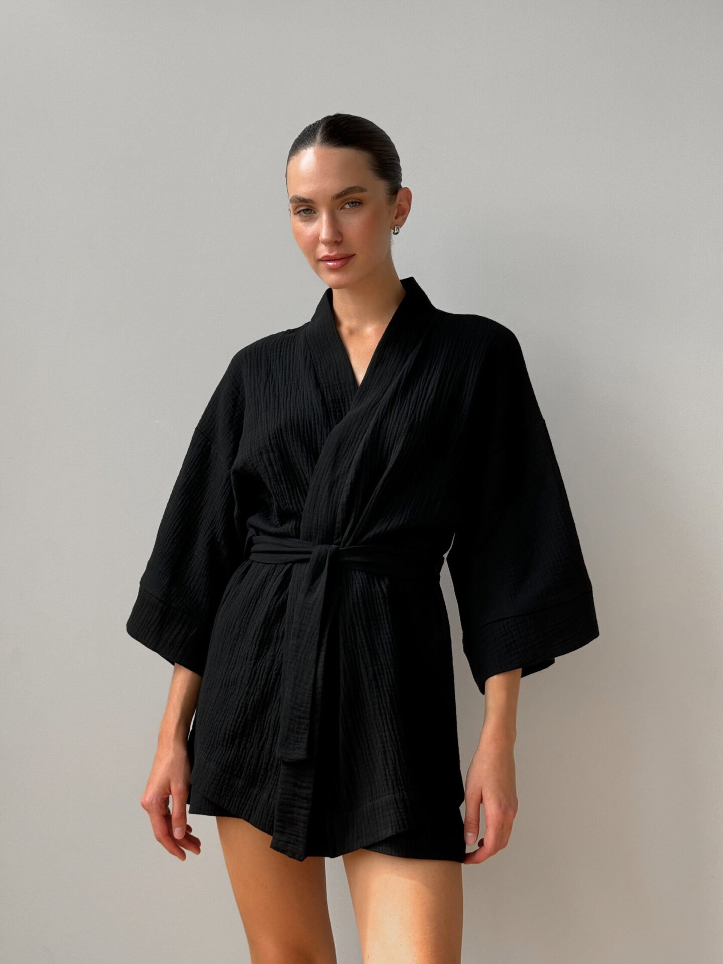 Komplet szlafrok krótki kimono i szorty, z muślinu dwuwarstwowego, czarny