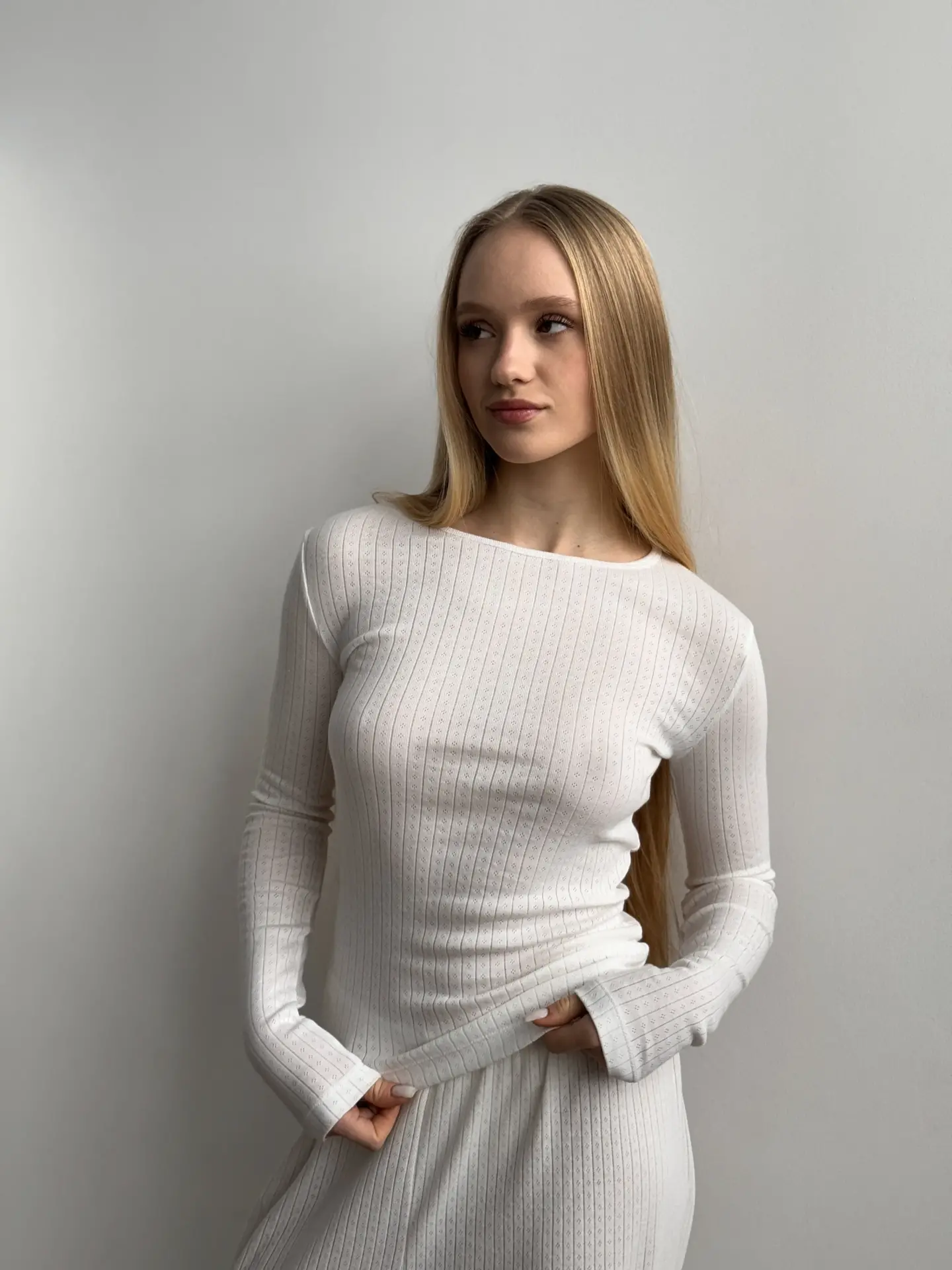 Koszulka z długim rękawem, z ribany prążkowanej, mleczna