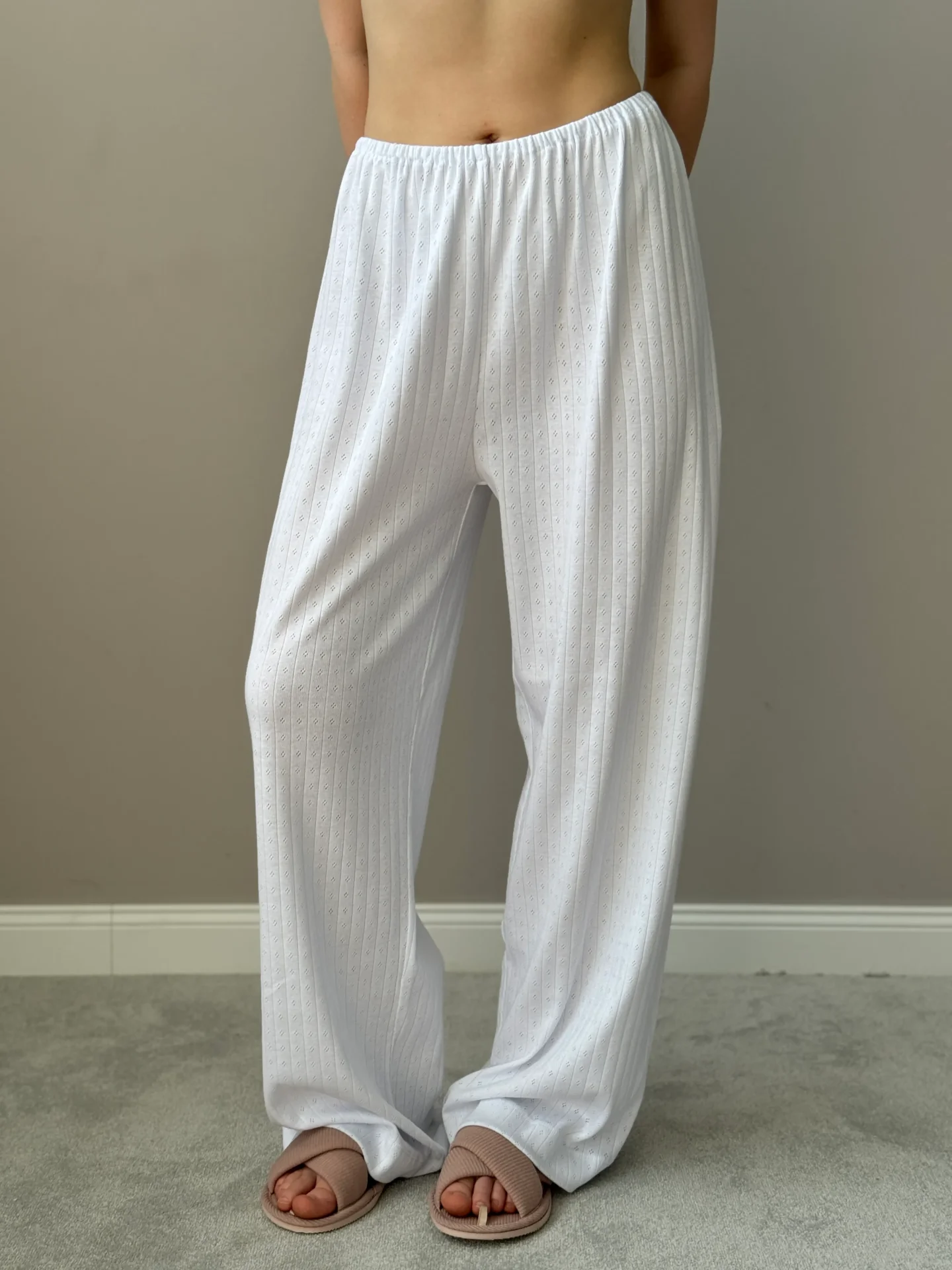Spodnie szerokie z ribany prążkowanej, białe