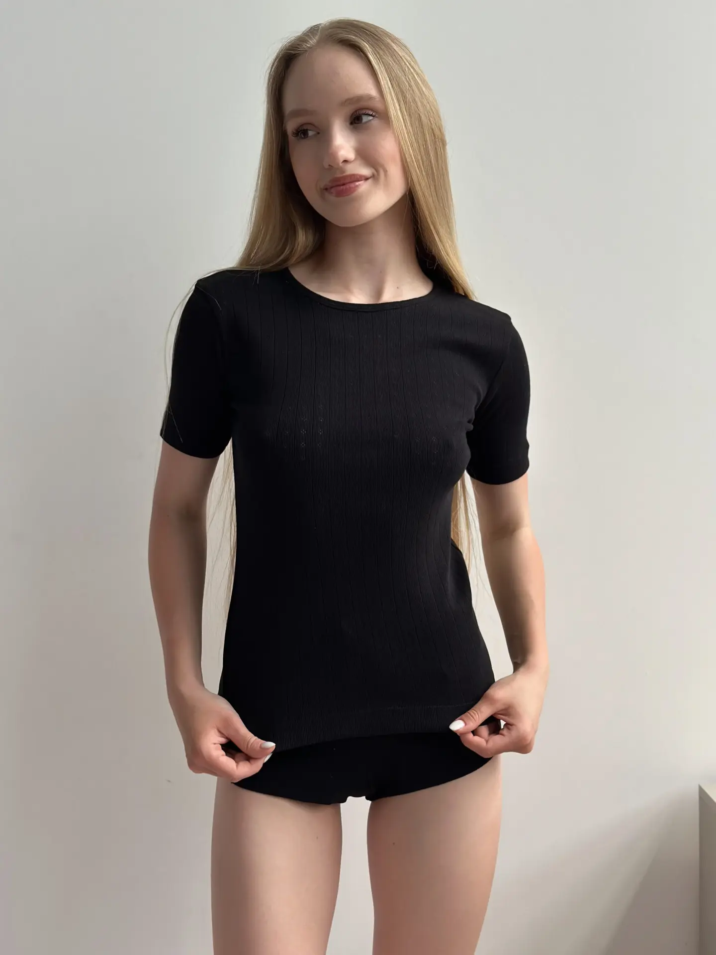 Koszulka z ribany prążkowanej, czarna