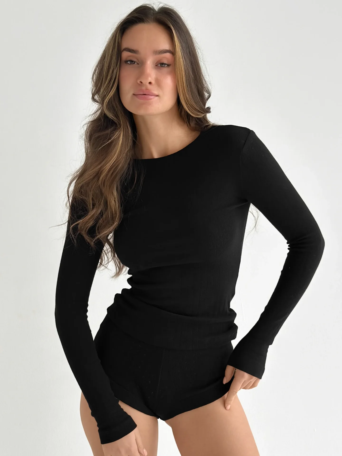 Koszulka z długim rękawem, z ribany prążkowanej, czarna