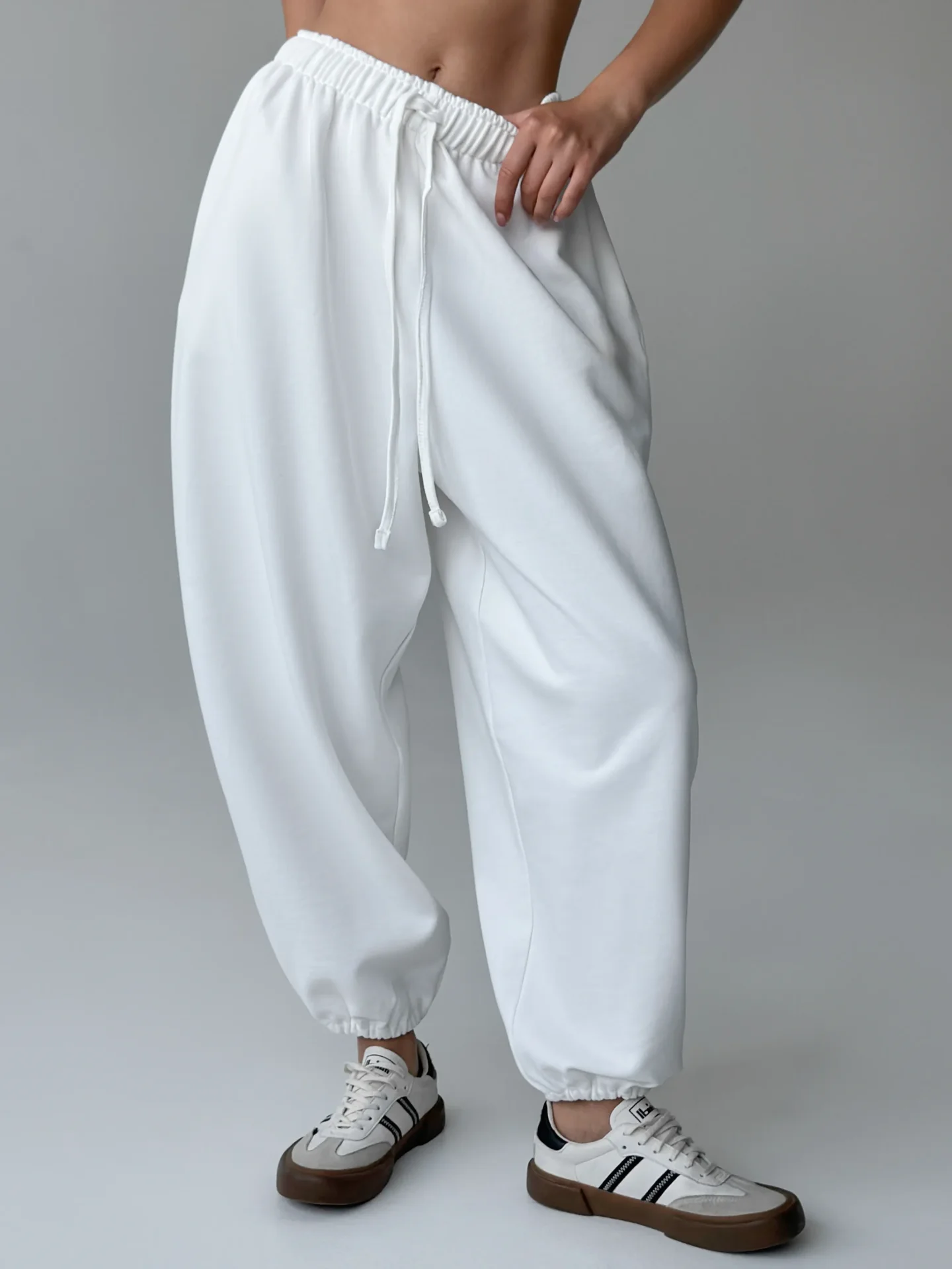 Spodnie z dzianiny 3-nitkowej, białe