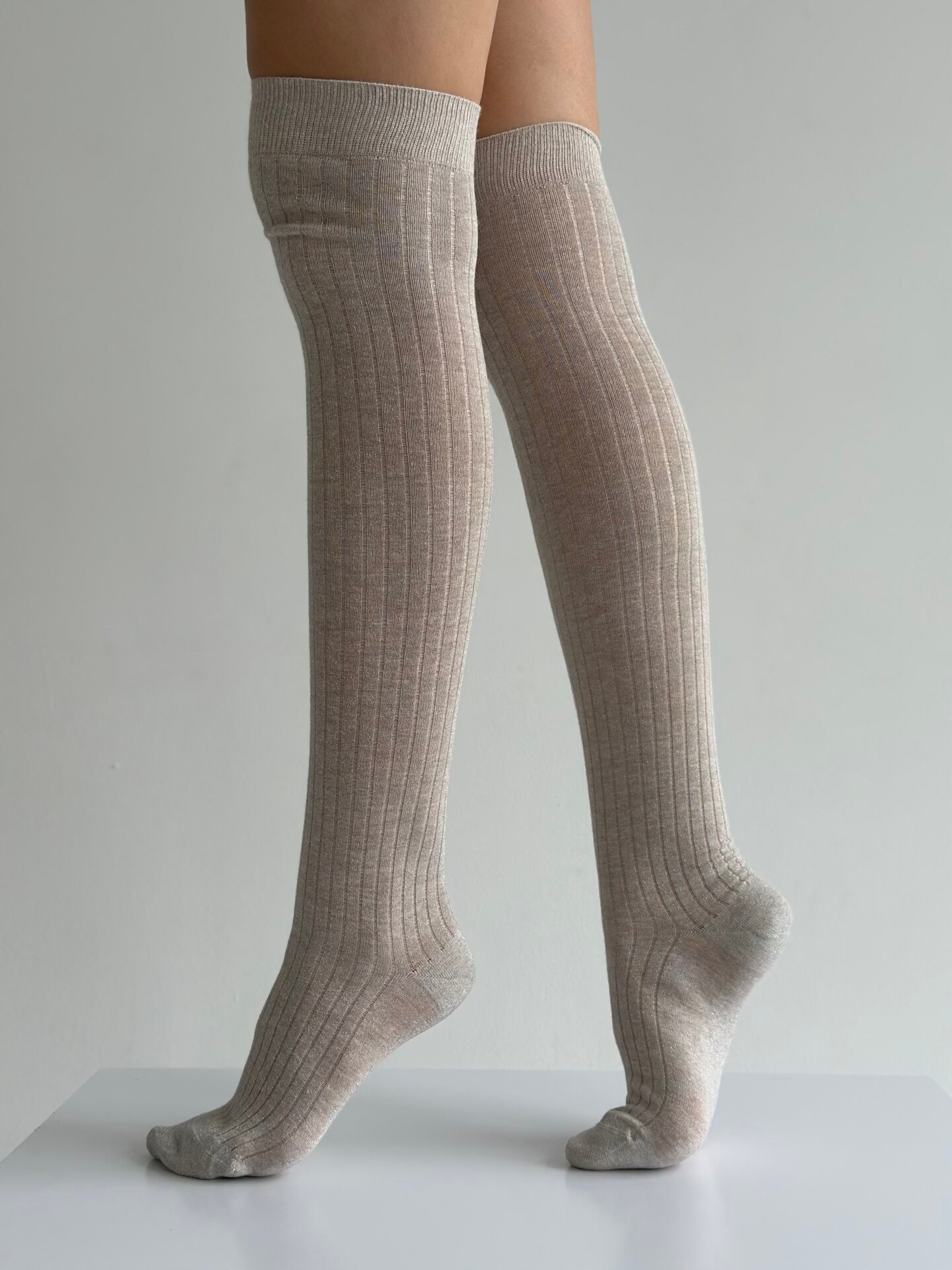 Getry wysokie, z lureksu, mleczne