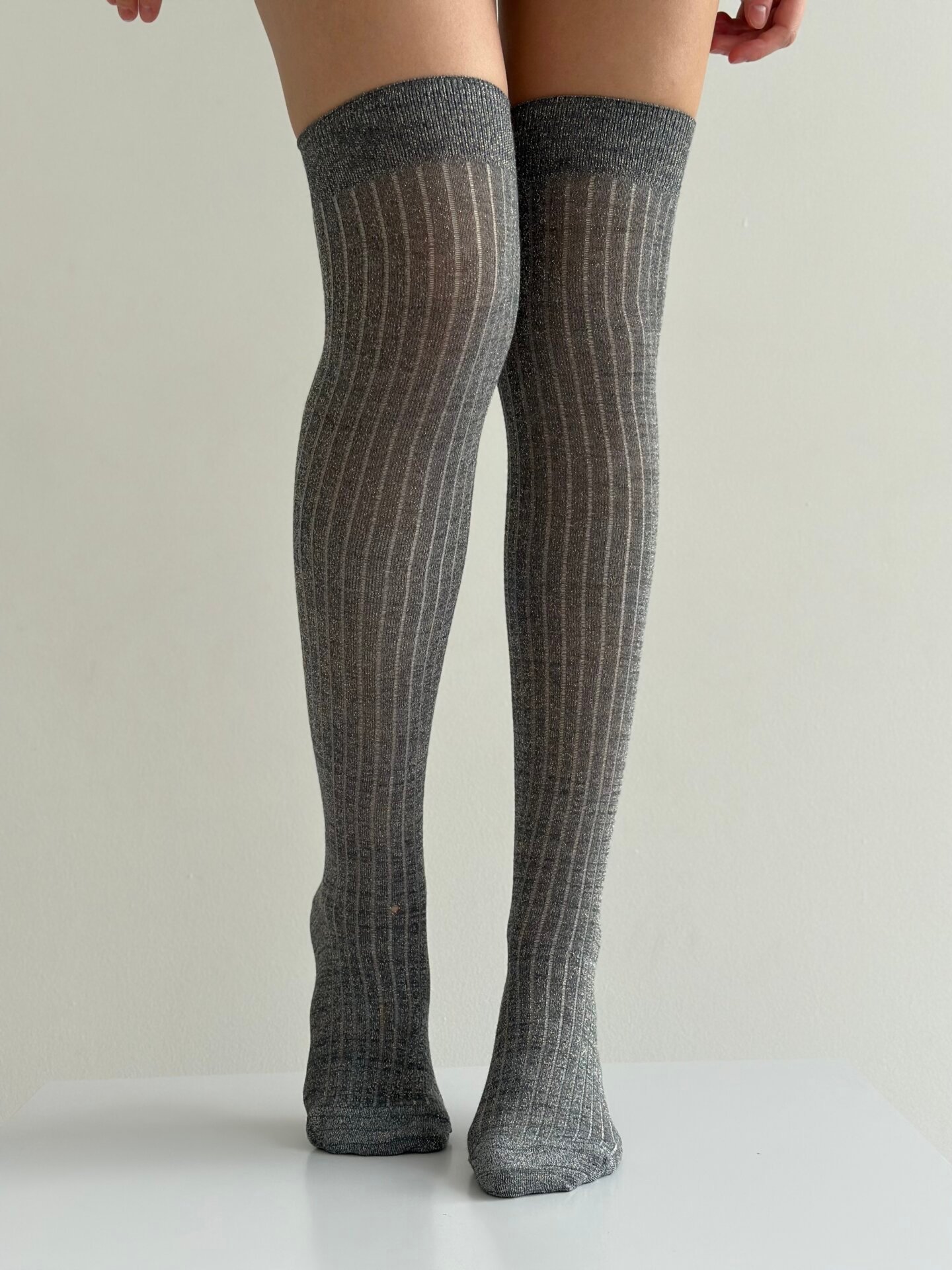 Getry wysokie, z lureksu, szare