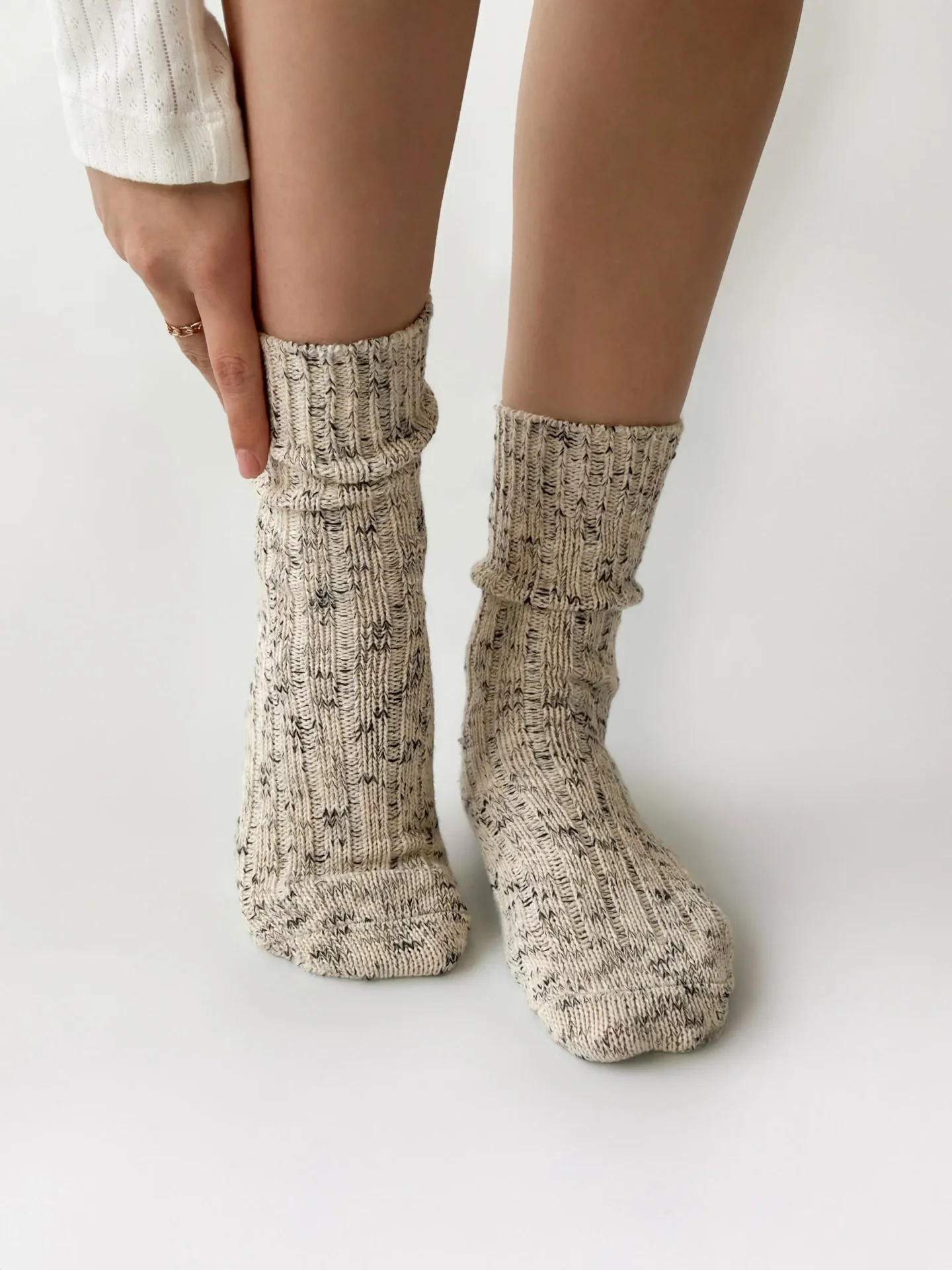 Skarpetki wełniane niebielone, czarny melanż